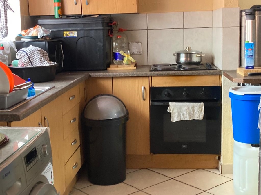 1 Bedroom Property for Sale in Rustenburg Central North West